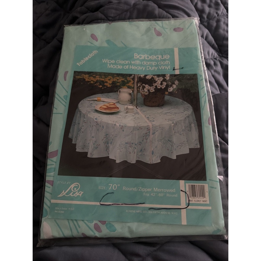 Styled By Lisa Heavy Duty Vinyl Tablecloth 70 In Round Zipper Merrowed NEW NOS